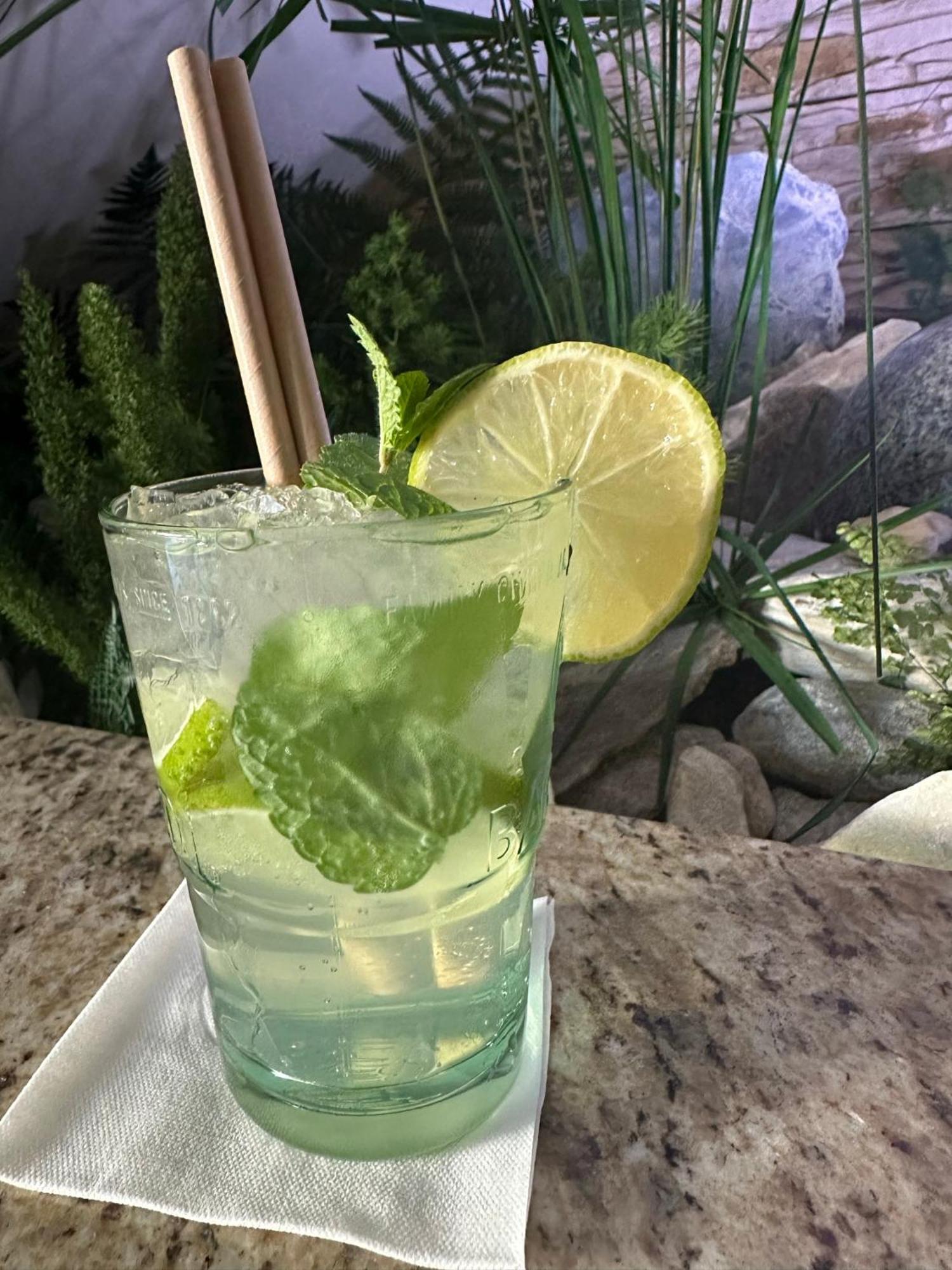 Hotel Falko 露米雅 外观 照片
