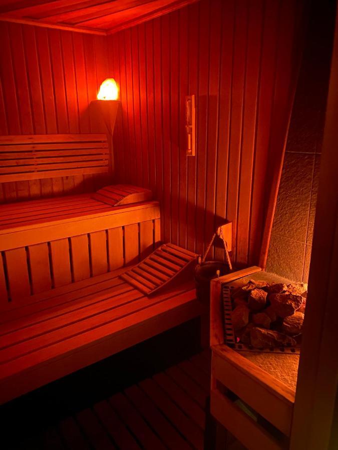 Hotel Falko 露米雅 外观 照片
