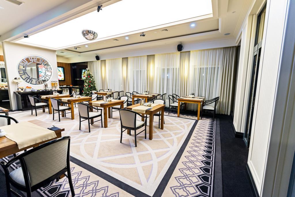 Hotel Falko 露米雅 外观 照片