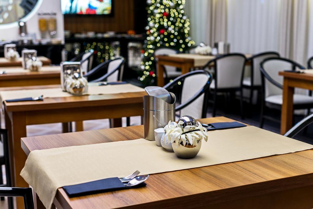 Hotel Falko 露米雅 外观 照片