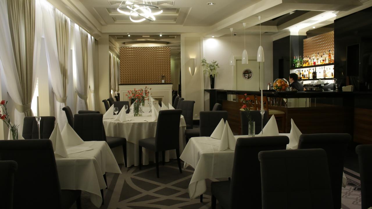 Hotel Falko 露米雅 外观 照片